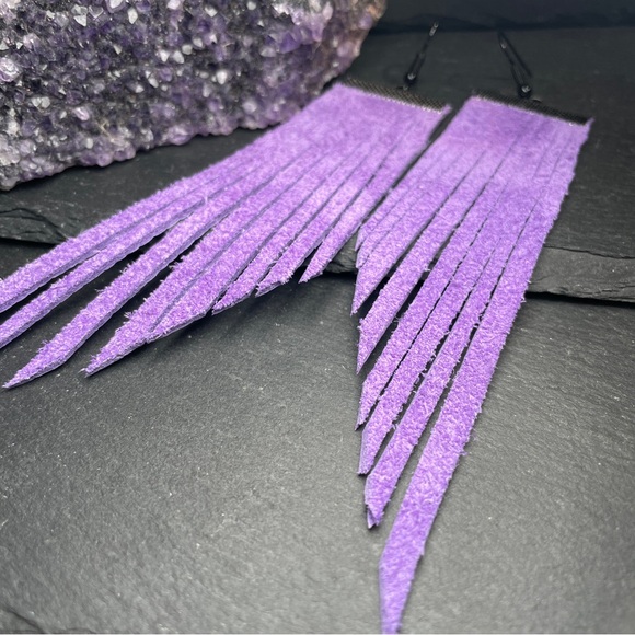 Genuine Suede In Deep Purple Hand Cut Fringe Boho Earrings - Picture 8 of 14